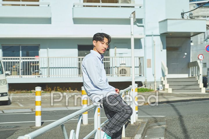 転入理由は明確だったが、友達の問いには冗談でやり過ごした