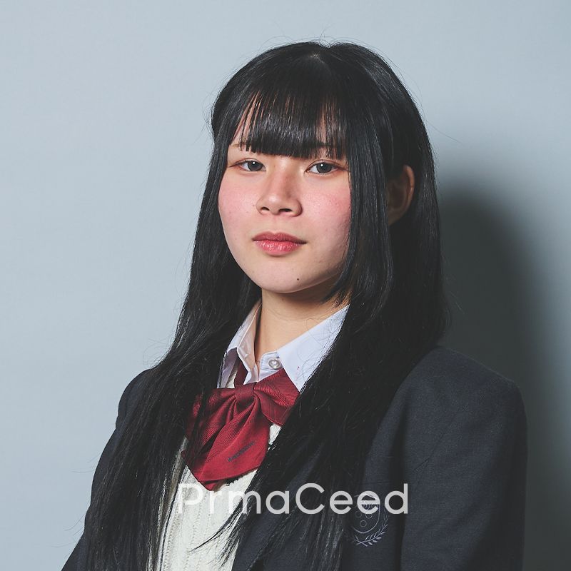 小山優衣